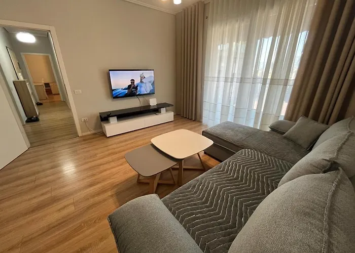 Liqeni New Lejlighed Tirana