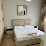아파트 Liqeni New 티라나