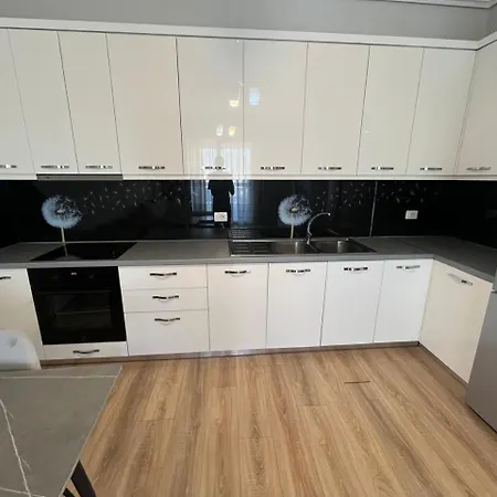 Appartamento Liqeni New Tirana