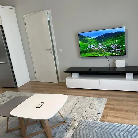 Liqeni New Apartment