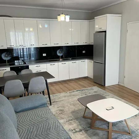 Liqeni New Apartamento *