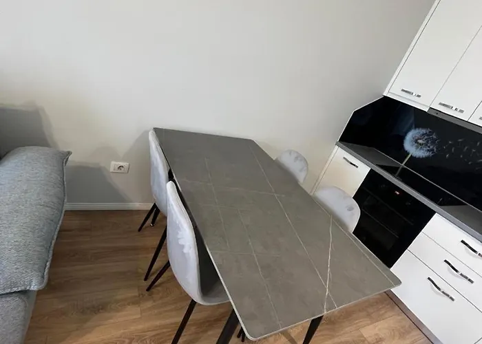 Apartment Liqeni New *